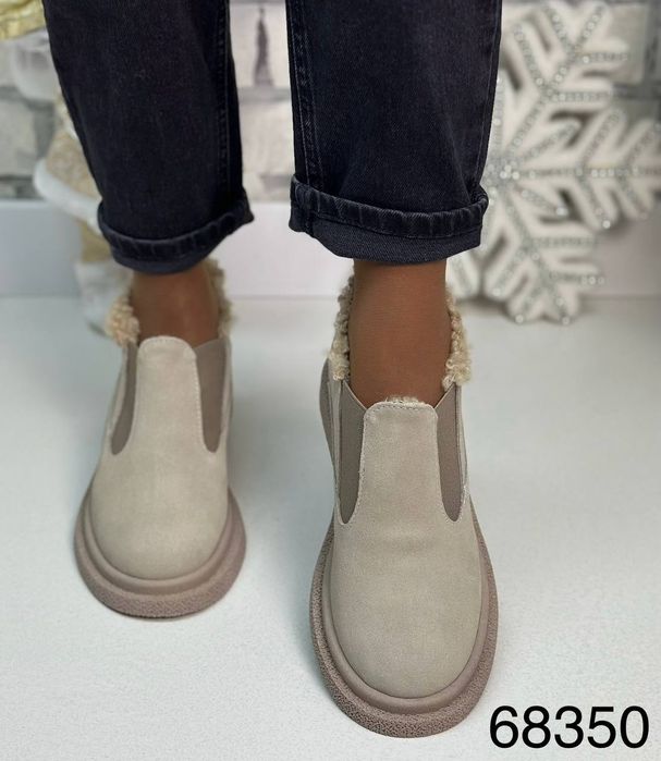 Жіночі шкіряні зимові черевики в кольорах