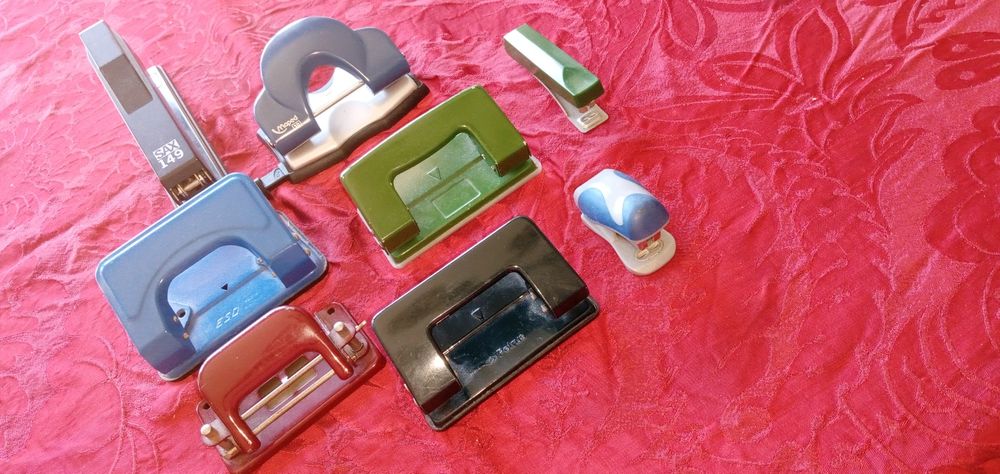 Fura ou agrafa? Furadores e agrafadores activos no momento Desde 2E.