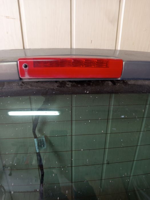 Кришка багажника Опель меріва б