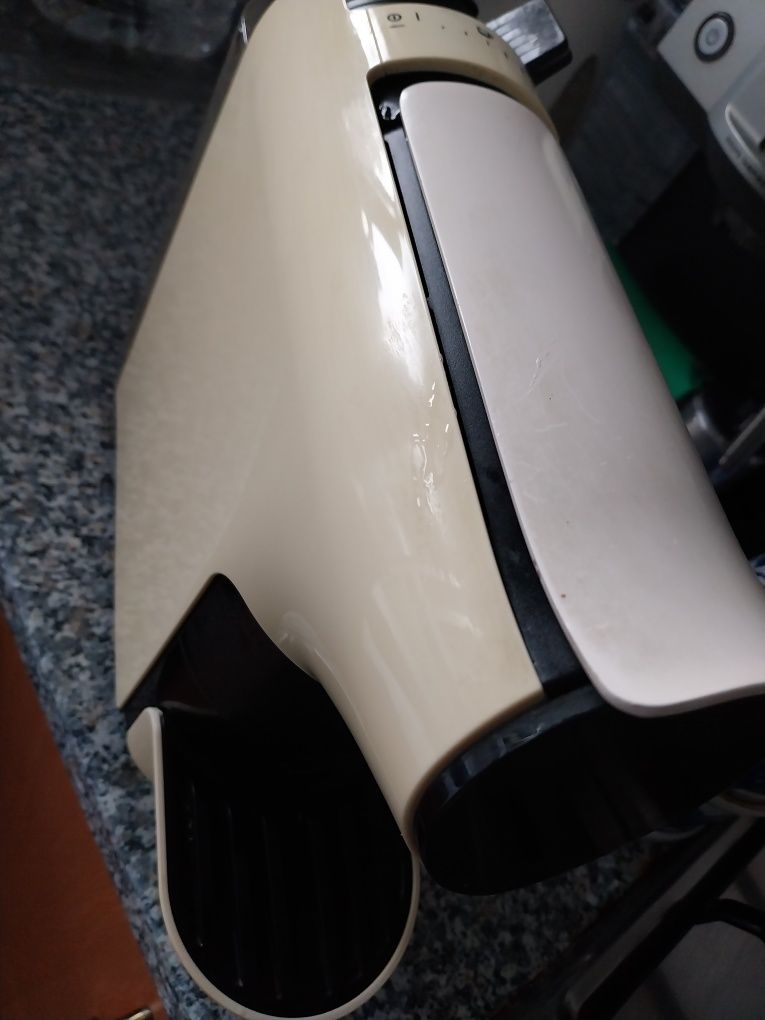 Maquina cafe  capsulas completa impecavel