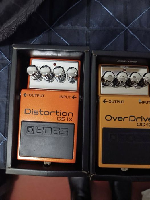 Продам нові педалі Boss