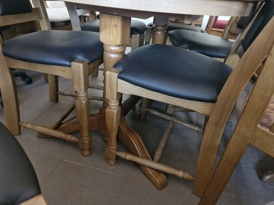 Stół owalny rozkładany 130-175 cm szer. 95 cm + 6 krzeseł skóra