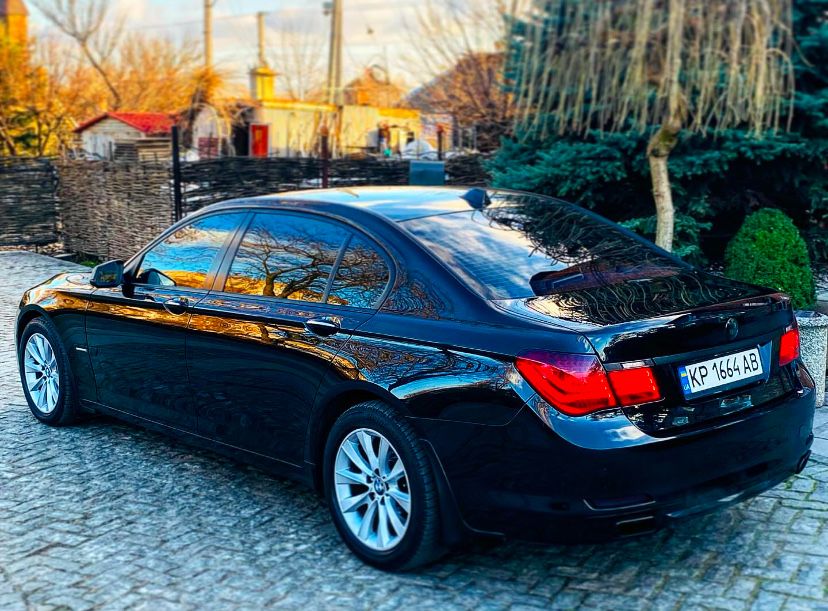 Продам Легендарную БМВ 750 , Полностью Обслужена в Идеальном Состоянии