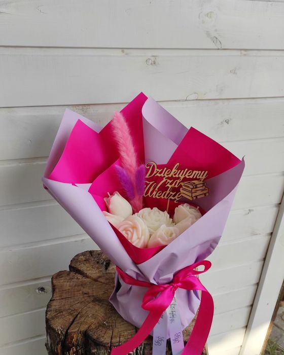 Bukiet box świec białych Różowy fiolet Flower box świec sojowych