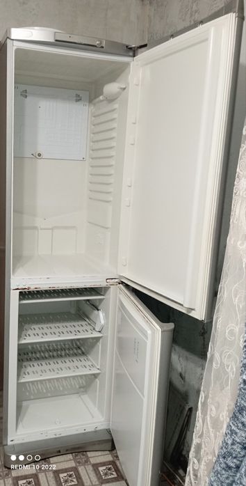 Продам холодильник