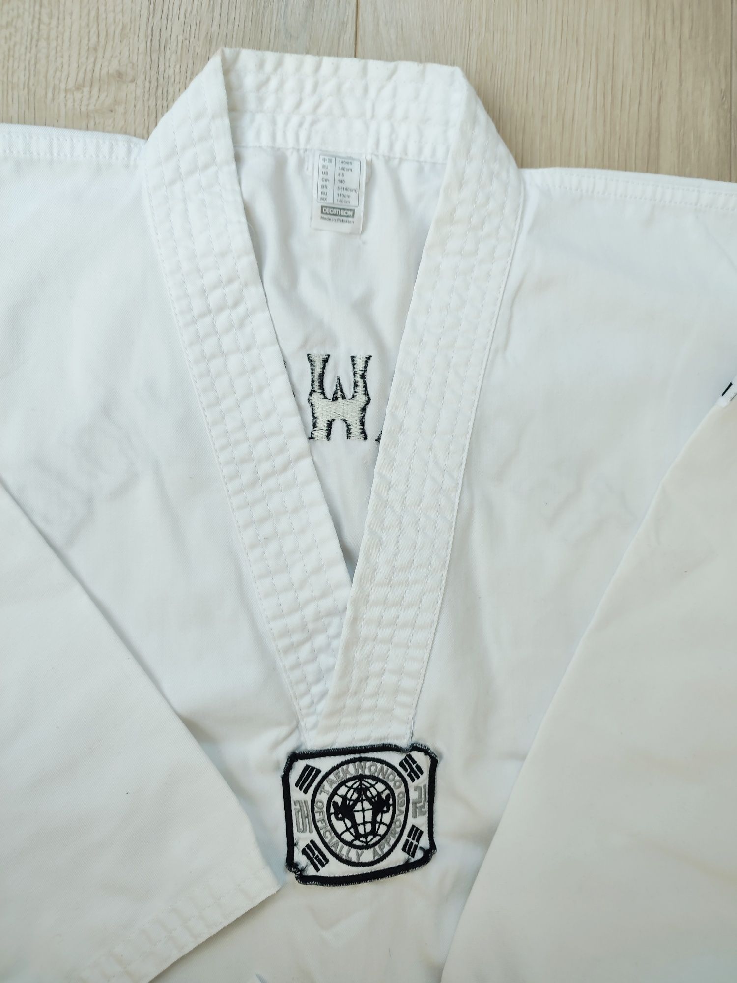 Dobok do taekwondo strój do treningów 140