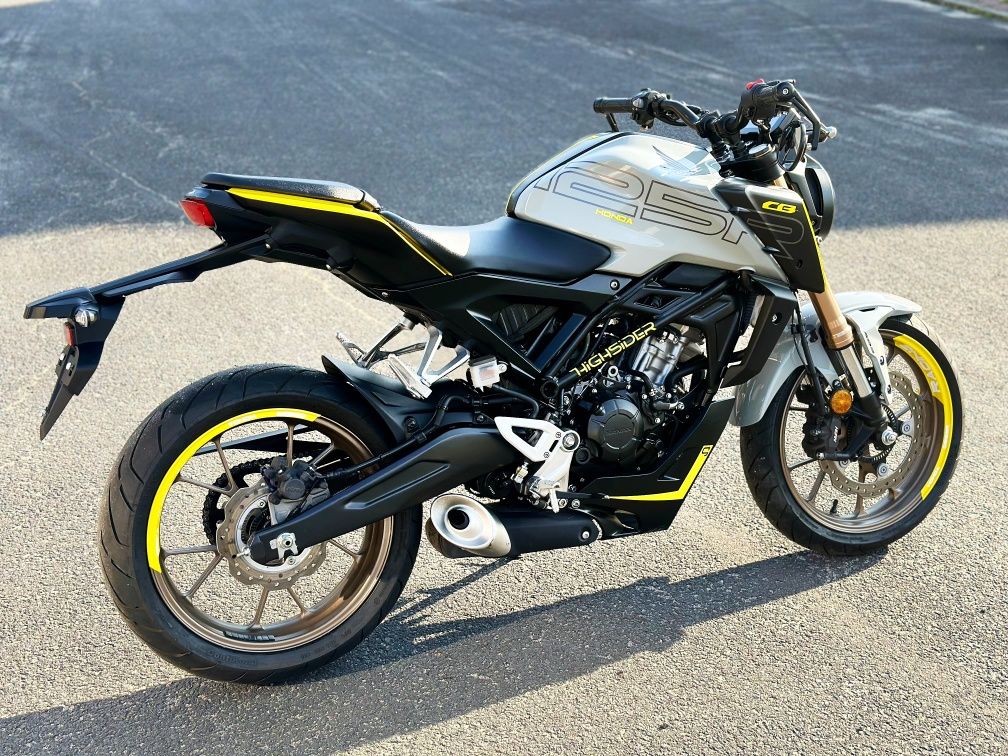 Honda CB 125R Neo Sports Cafe 2021r 15KM na prawo jazdy B A1