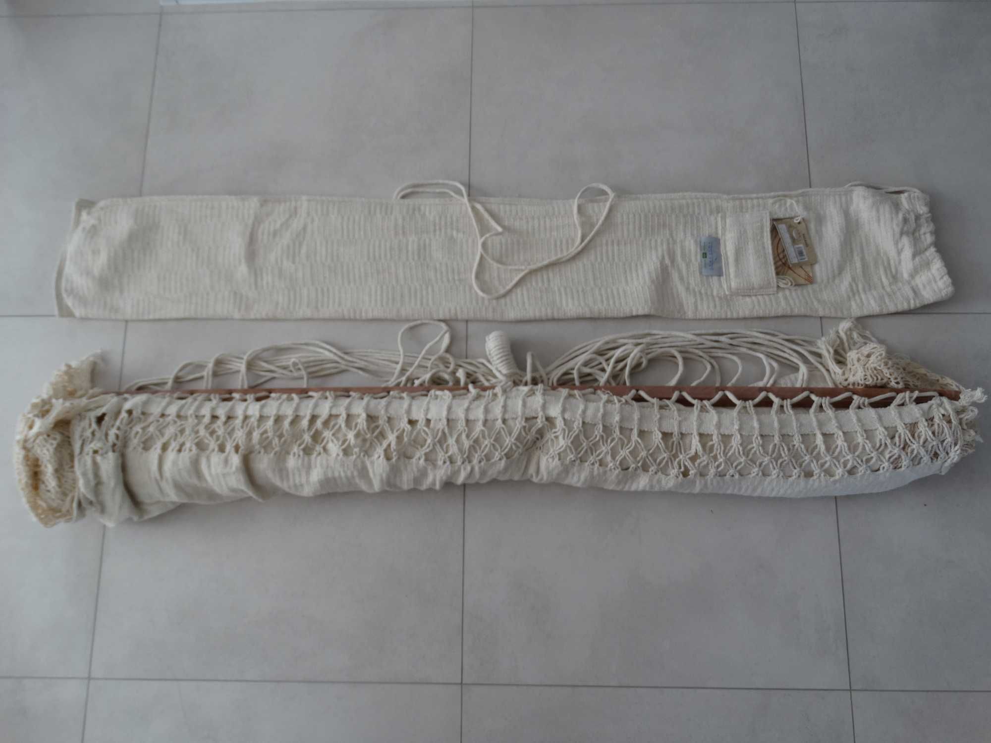 Hamak z drążkiem Amazonas biały 200 kg, 240 x 160 cm