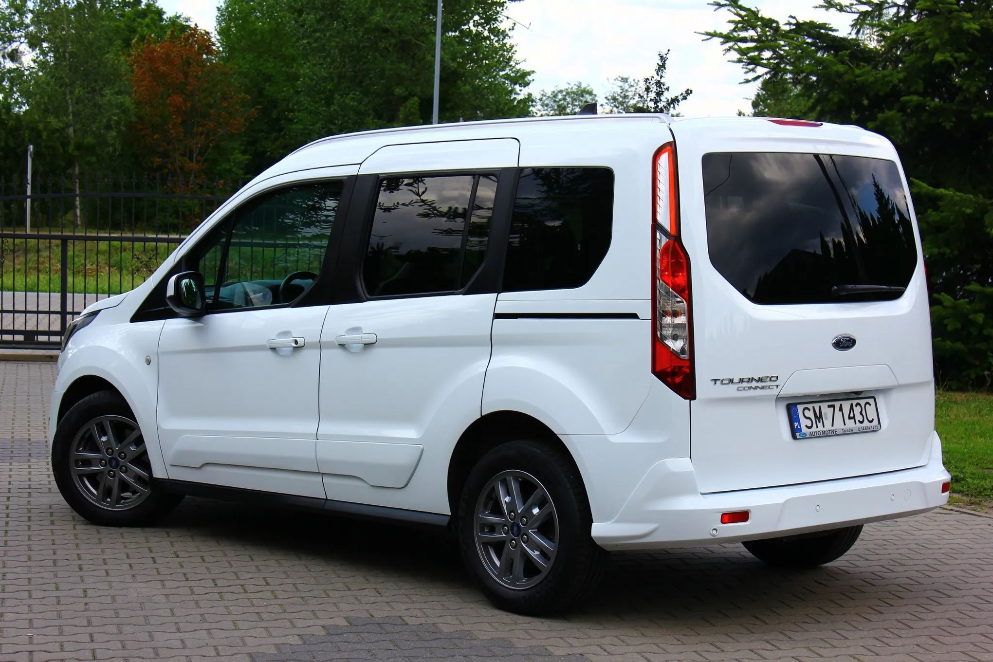 Ford Tourneo Connect 1.5 TDCI 120KM Salon Polska I Właściciel Pełen Serwis Pewne Auto FV23%