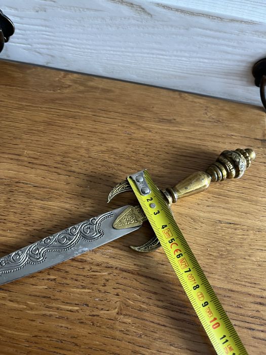Nóż sztylet orientalny kolrkcjonerski mosiądz antyczny dekoracja