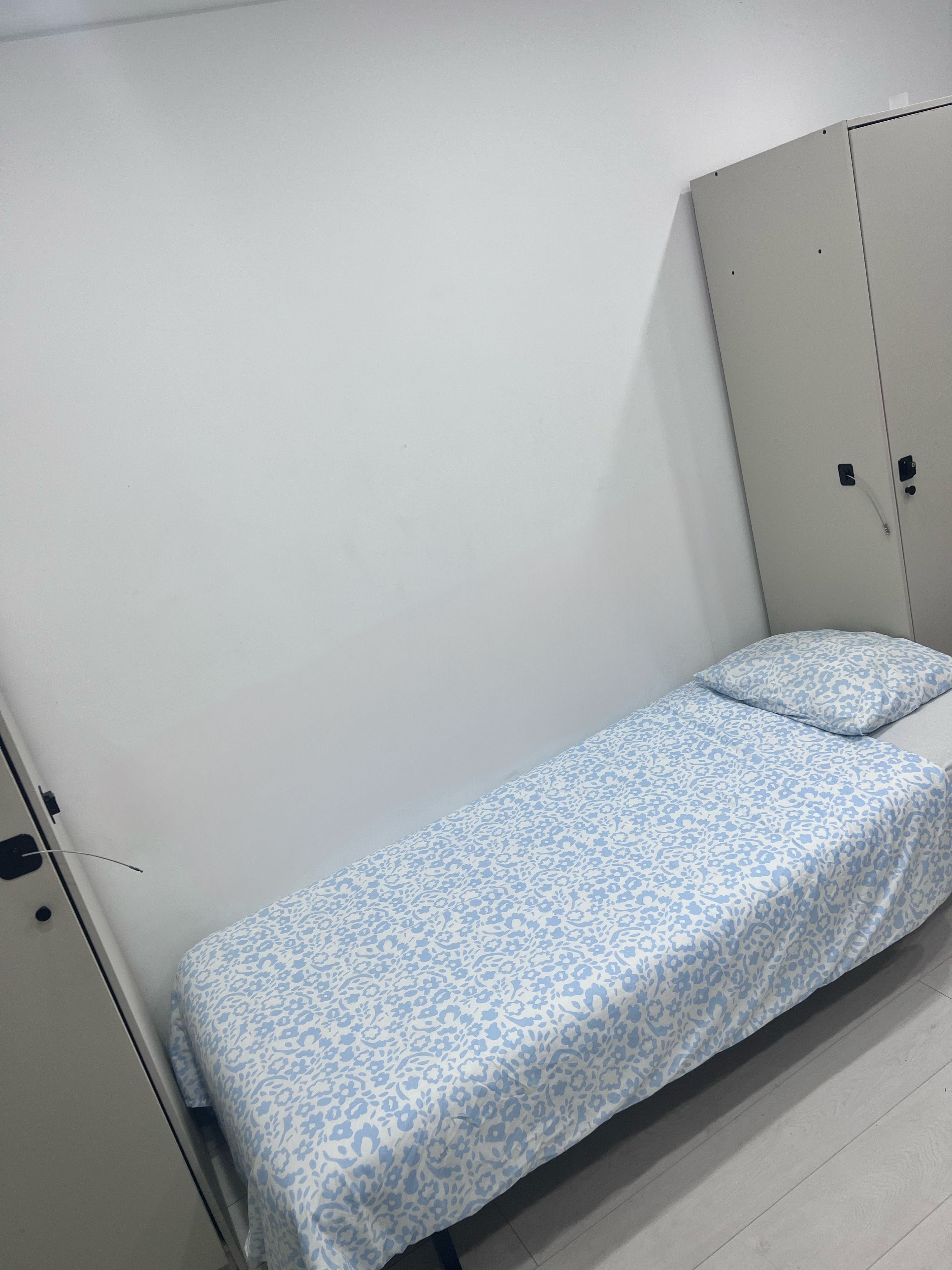 Alugo cama em Qurto compartilhado só  pagam a partir do dia que entrar