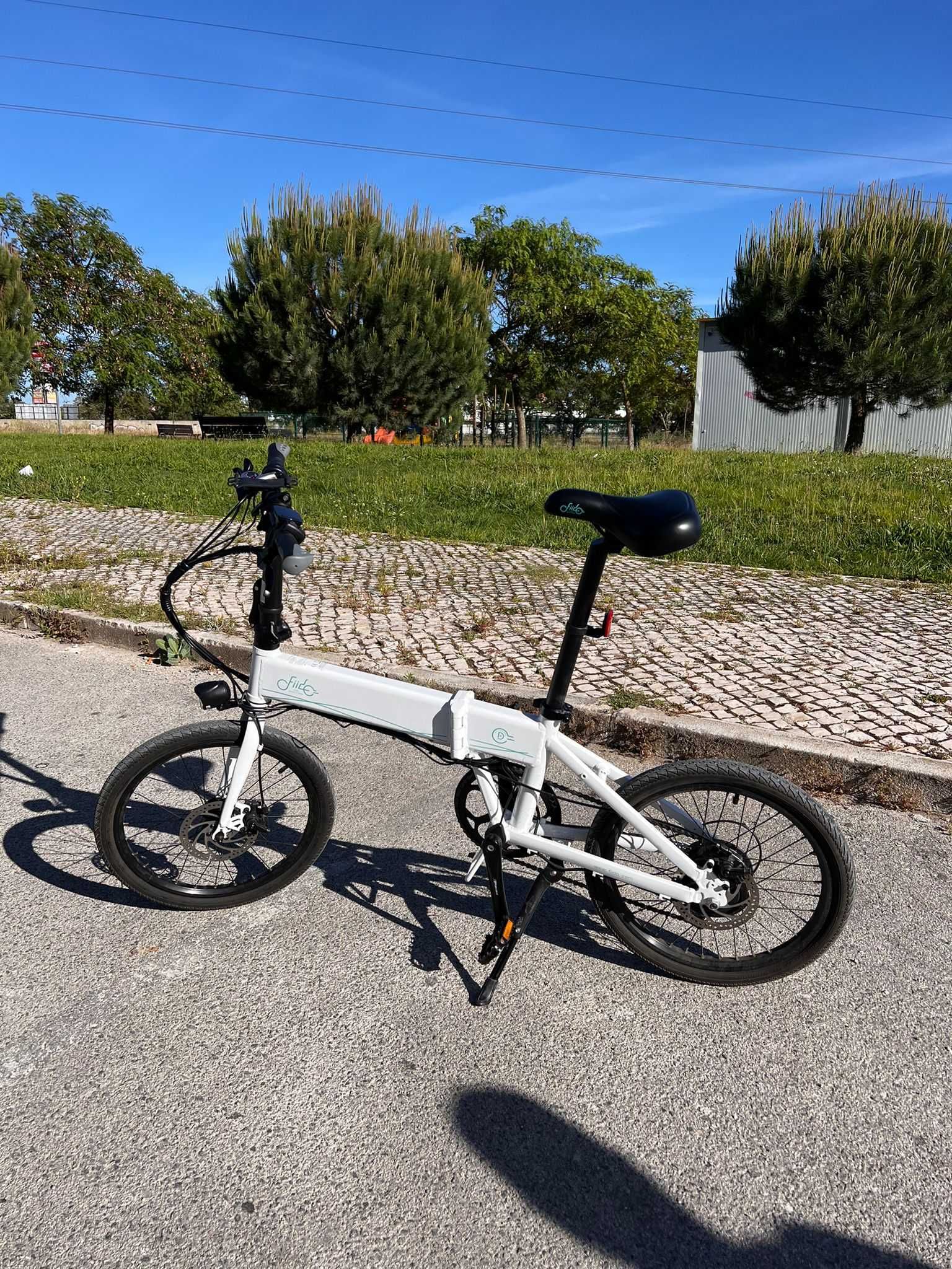 Bicicleta elétrica e dobrável Fiido D4S