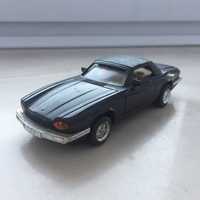 Jaguar XJS kolekcjonerski model samochodu auta welly bburago kinsmart