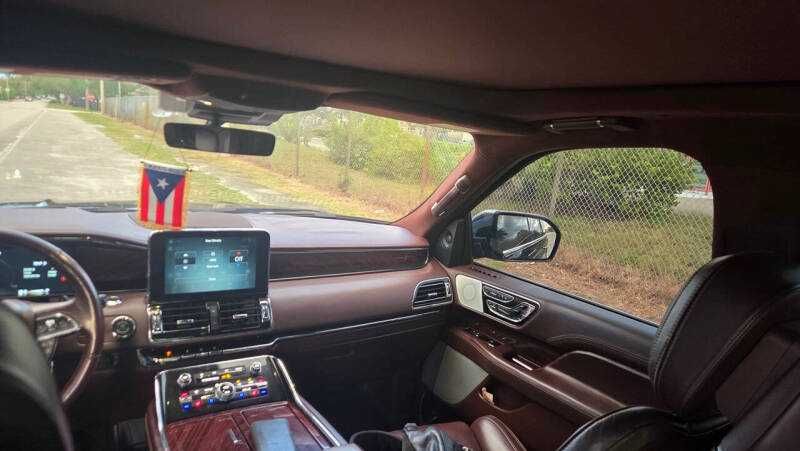 2018 Lincoln Navigator Black Label