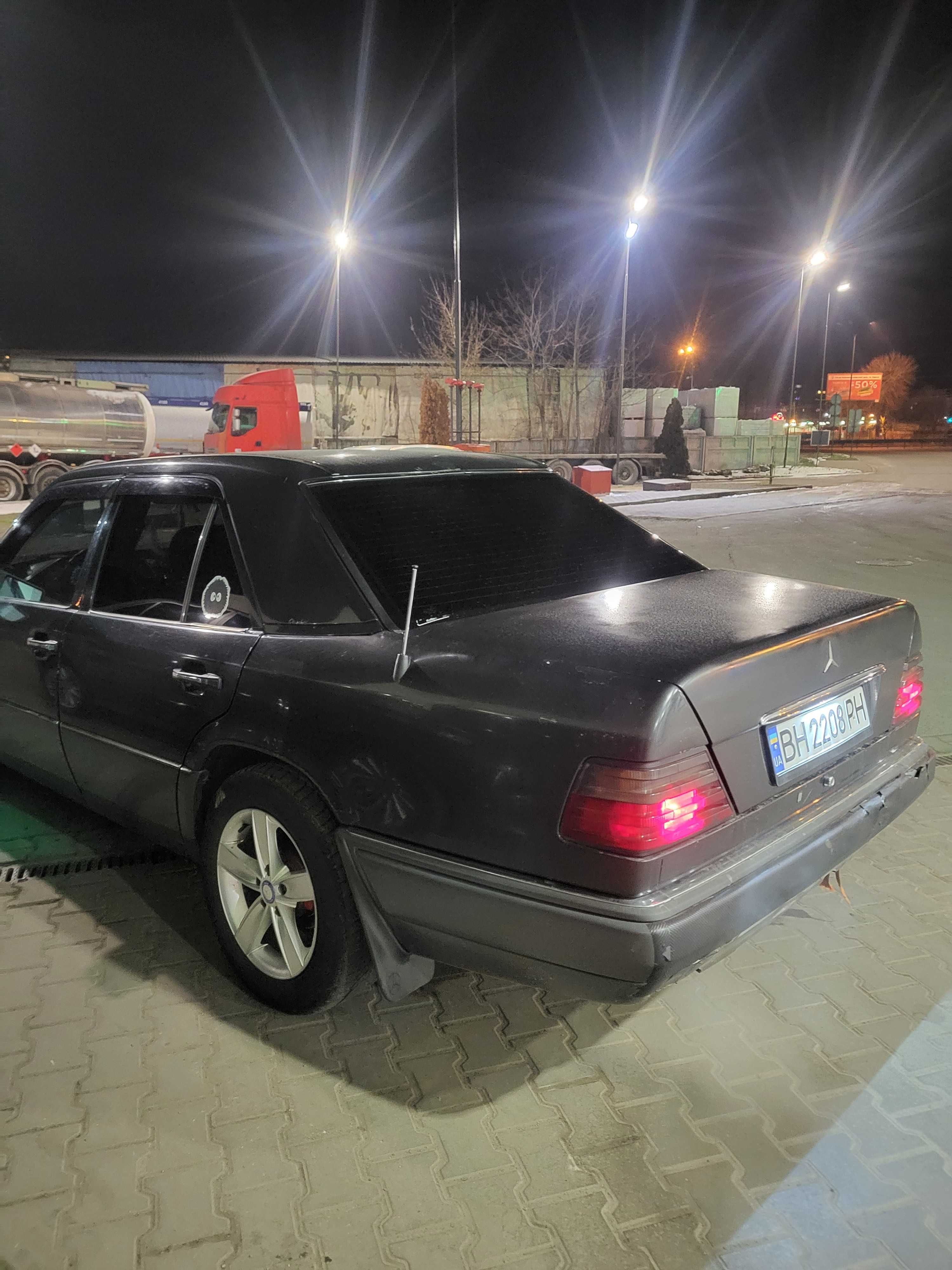 Продам /Мерседес 124..