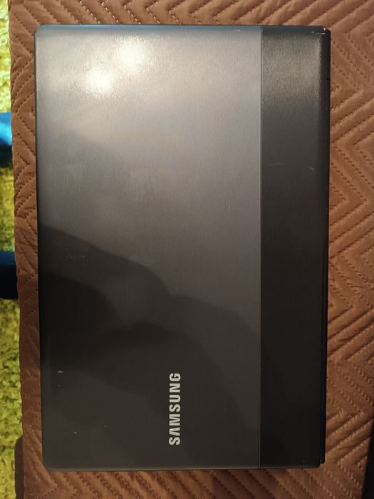 Portátil Samsung 300E