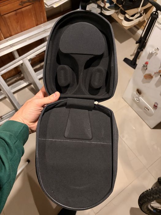 Sony WH-1000XM5 - Cancelamento de Ruído Premium + Todos os Acessórios