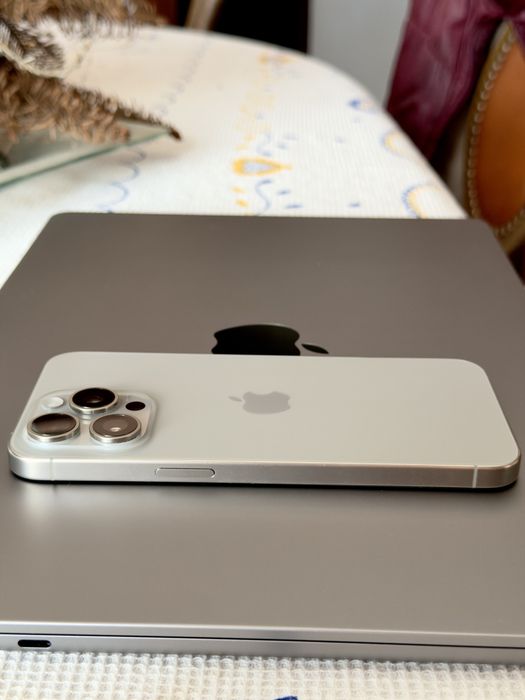 Iphone 15 Pro Max 256Gb Titanio Natural C/Novo C/Fatura e Garantia.