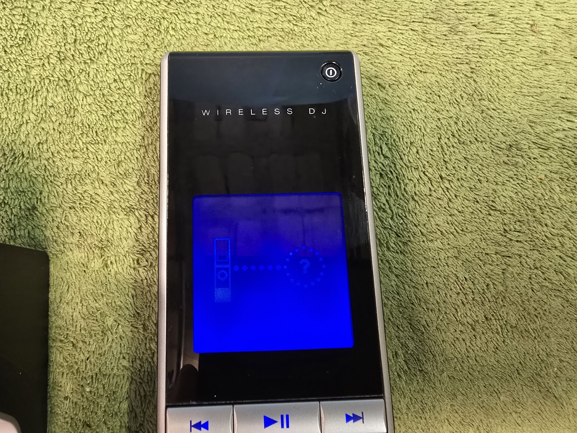 LOGITECH Wireless DJ pilot do strumieniowego przesyłania muzyki.