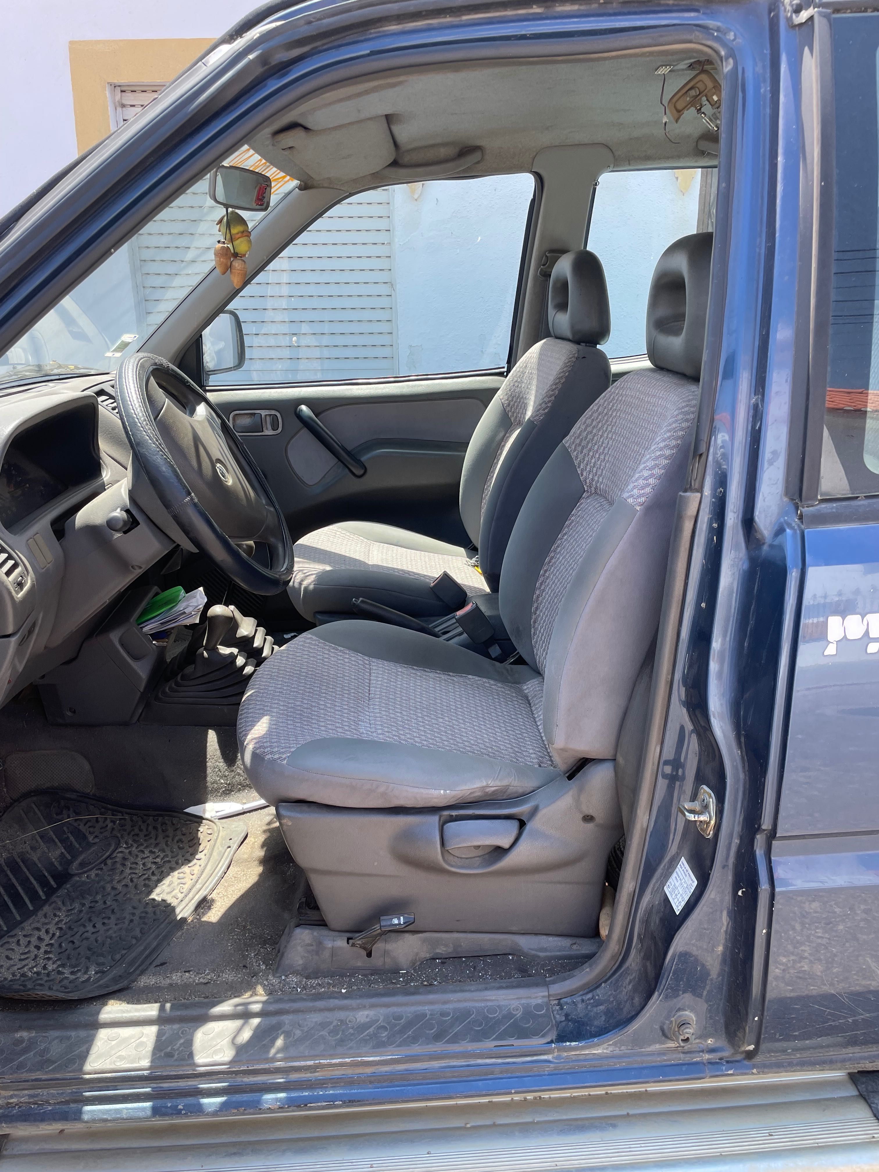 Nissan Terrano 2.7