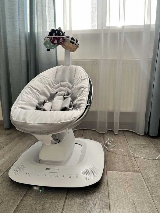 Заколисуючий центр 4moms mamaRoo 5.0 качели мамару укачивающий шезлонг