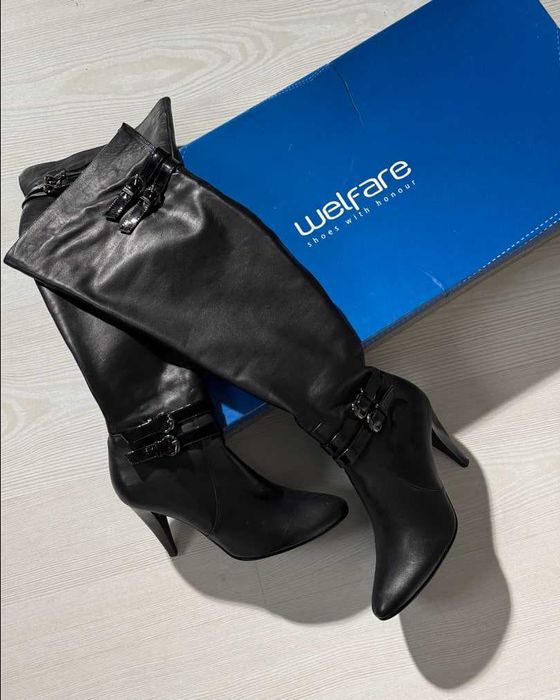 Продам жіночі чобітки