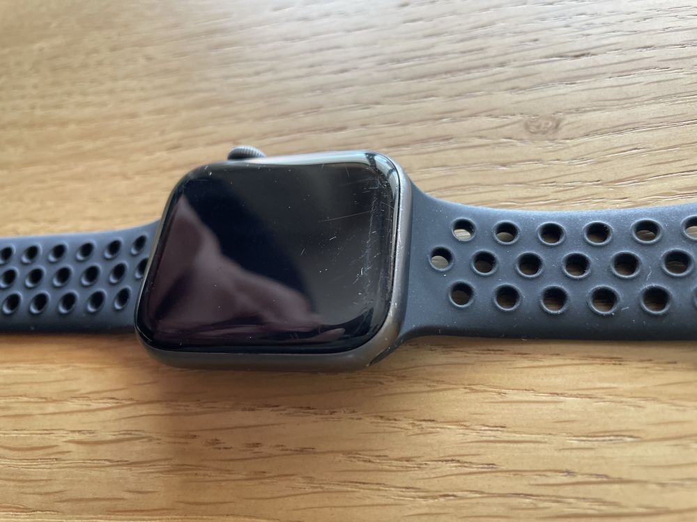 Apple watch 4 (usado)