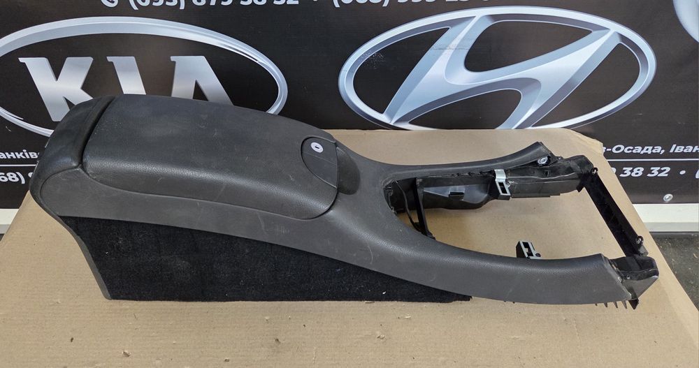 Підлокотник Мерседес ЦЛК CLK w209 розборка шрот запчастини