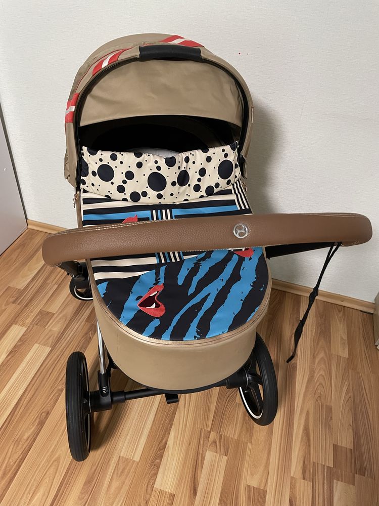 Коляска / візок 2 в 1 Cybex Karolina Kurkova Chrome Priam koi
