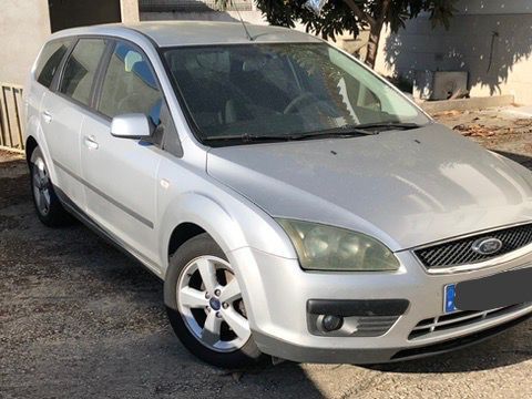 Carro Ford focus GPL Muito econômico