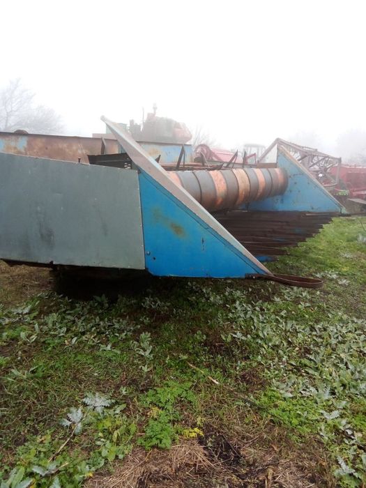 Продам Комбайн Нива