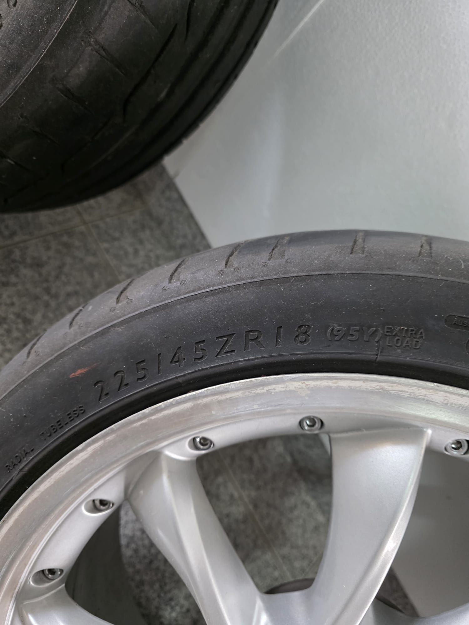 Pneus e jantes para mercedes