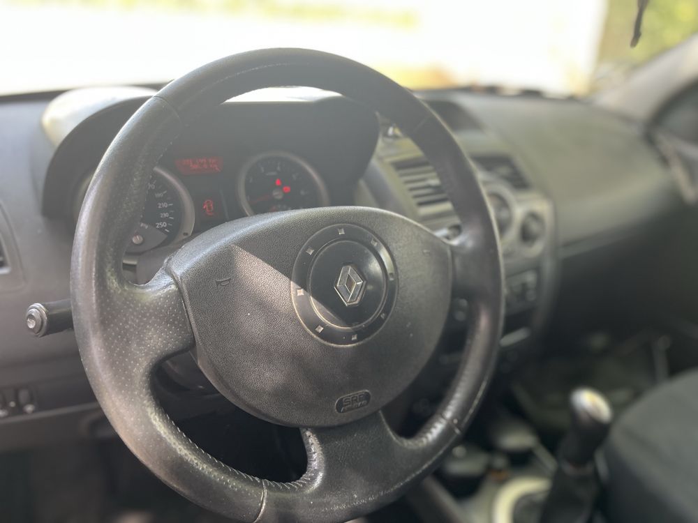 Renault Megane 1.5DCI 5 portas Gasoleo Ar condicionado