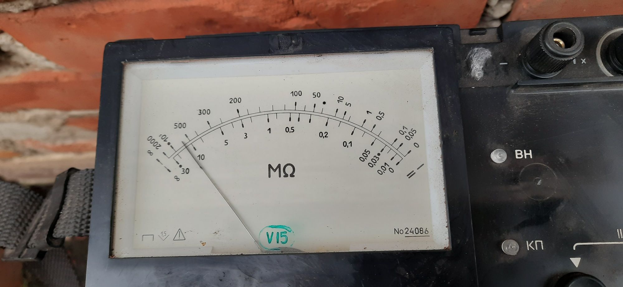 Мегаомметр Ф4102.