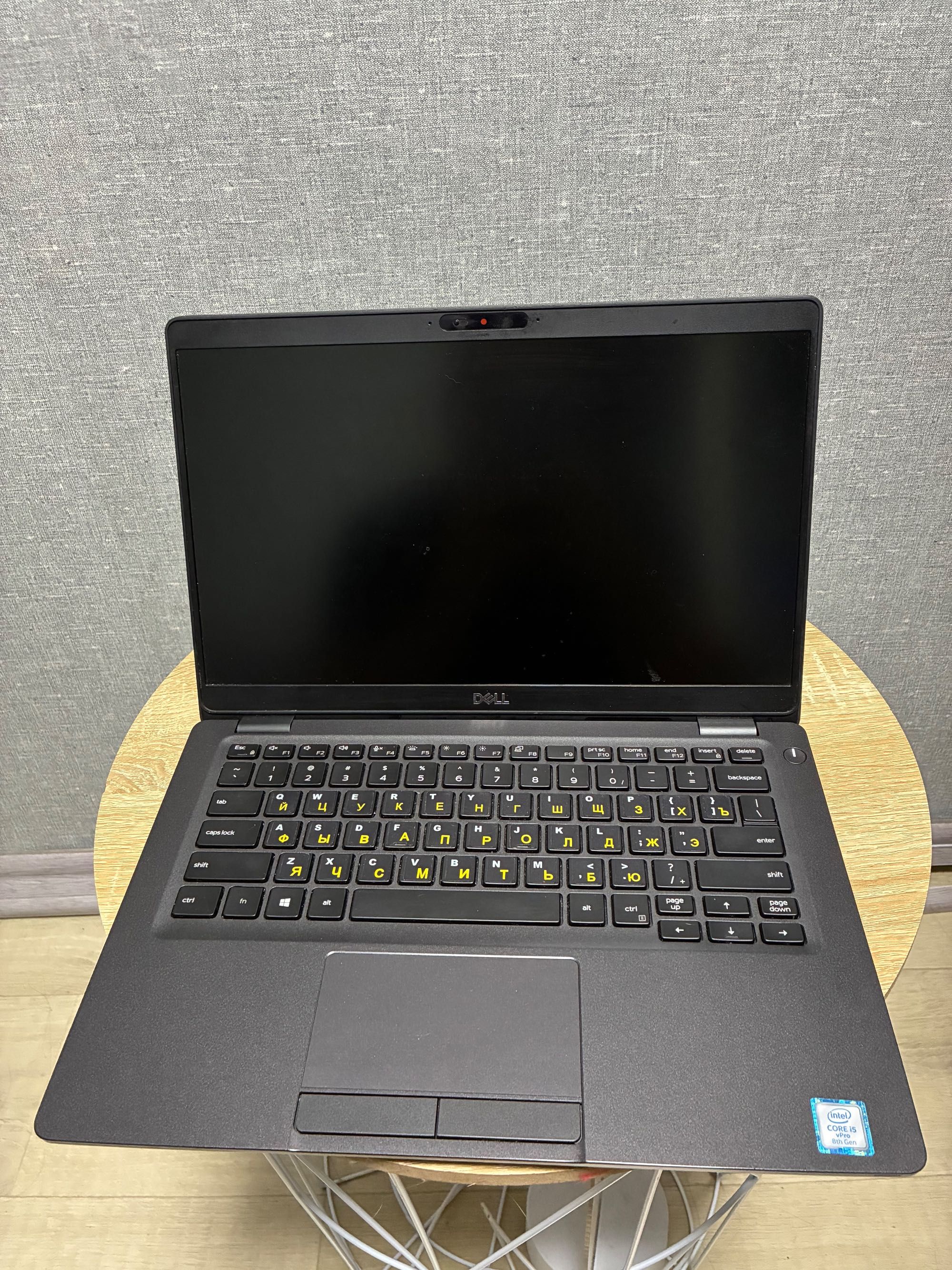 Ультрабук Dell Latitude 5300