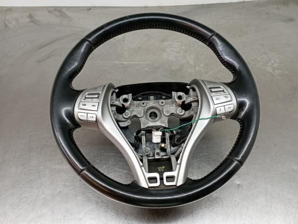 Volante de direção NISSAN Qashqai II (J11)