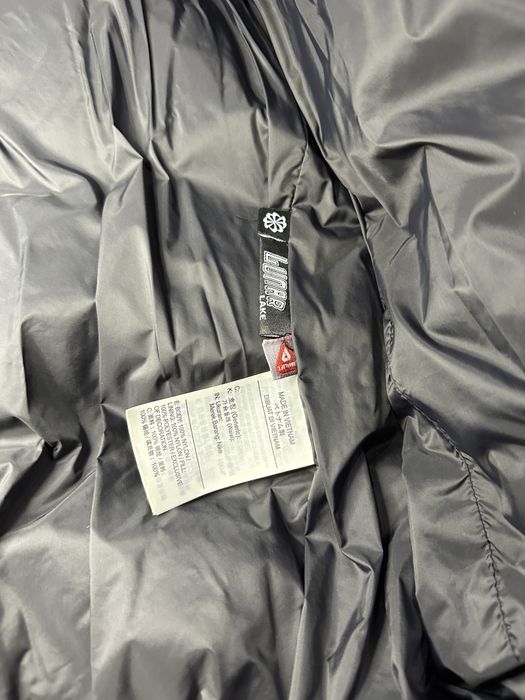 Чоловічикй пуховик Nike ACG у чорному кольорі