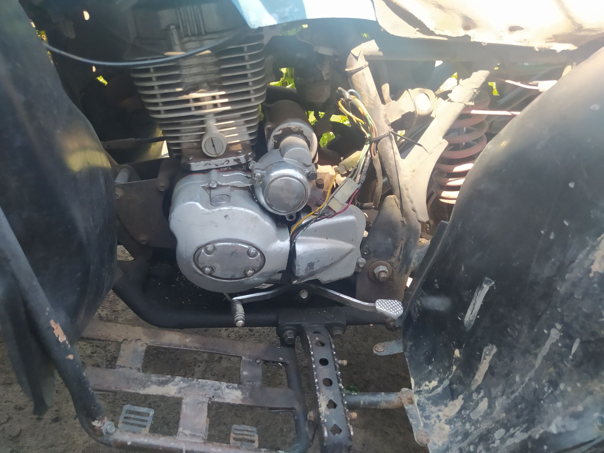 Продаю квадрик ZB150B