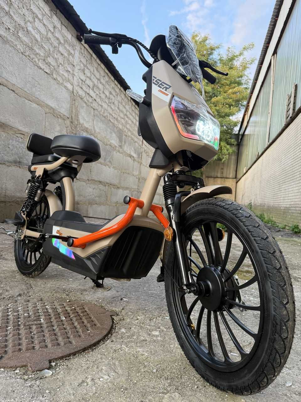 Електромотоцикл Електроцикл, Електроскутер Crosser CR6 PRO 600W Скутер