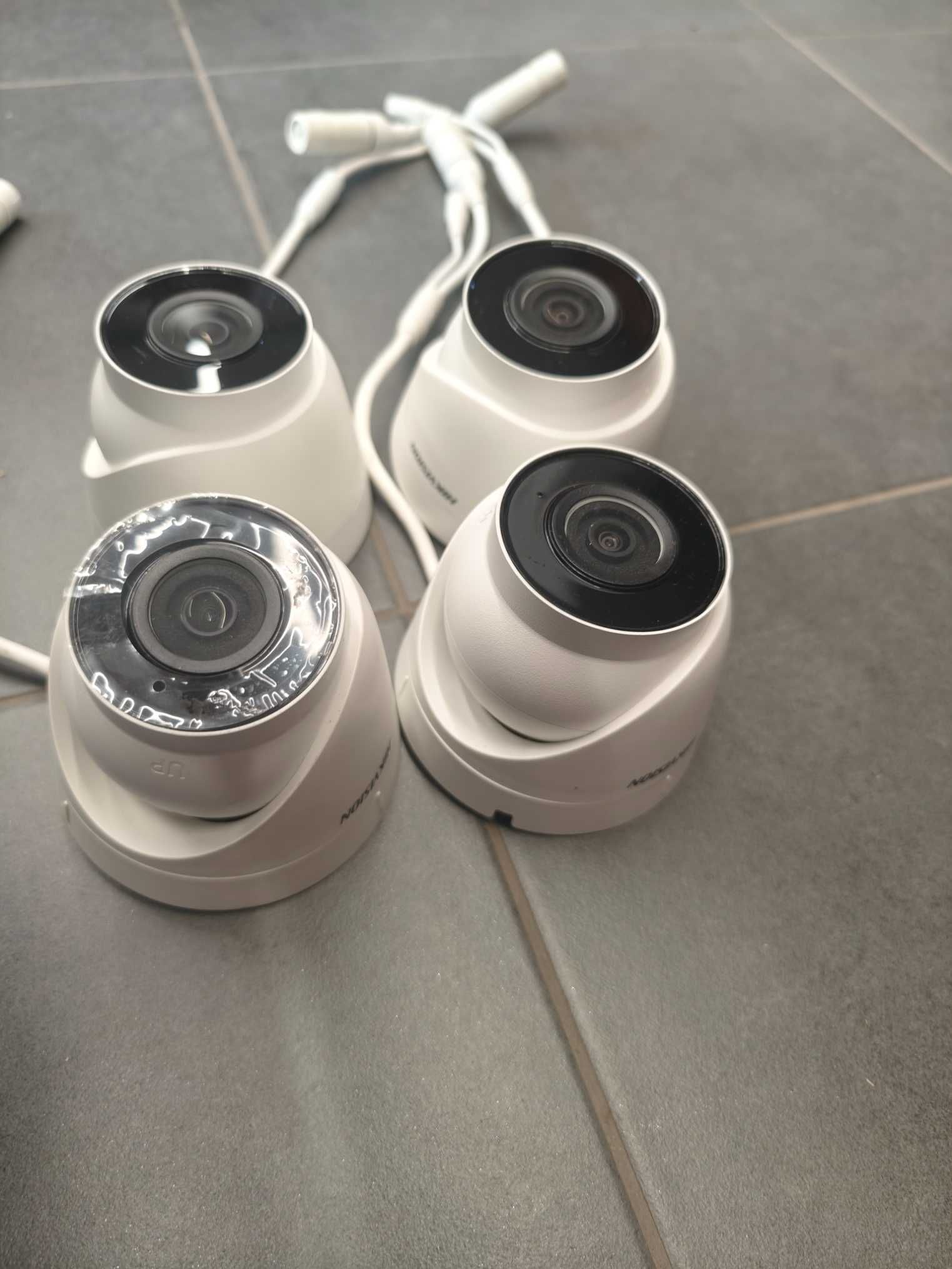 Kamera Hikvision 5mpx Audio DS-2CD3351 - 4 szt