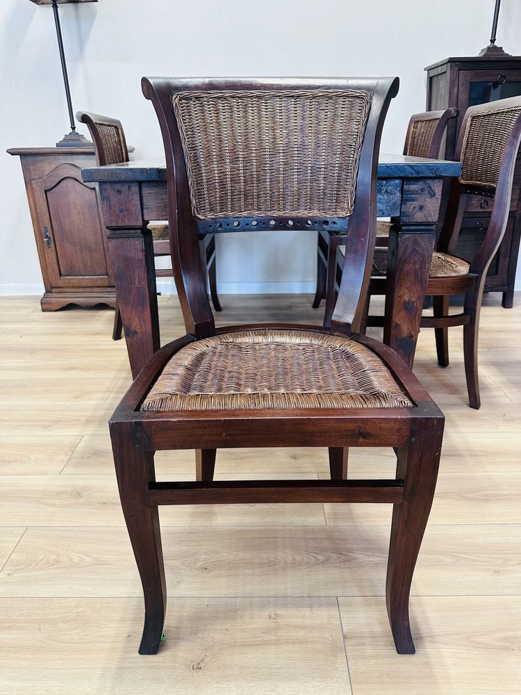 Stylowy zestaw kolonialny: stół z 4 krzesłami :)