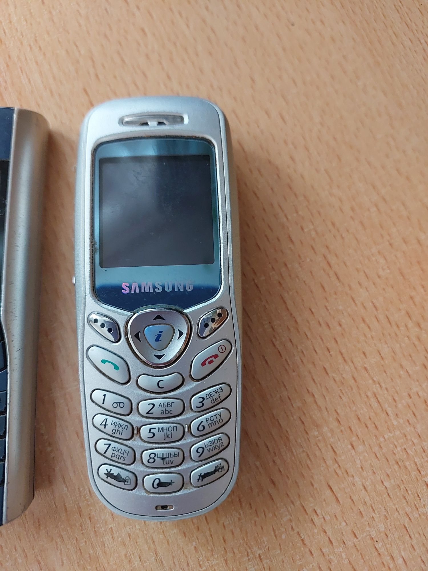 Мобильные телефлны Samsung