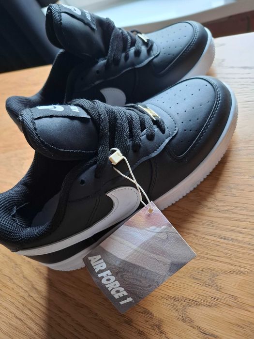 Buty damskie sportowe