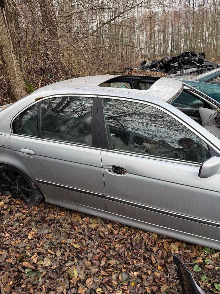 Bmw e39 528i na części maska/fotele/koła/silnik