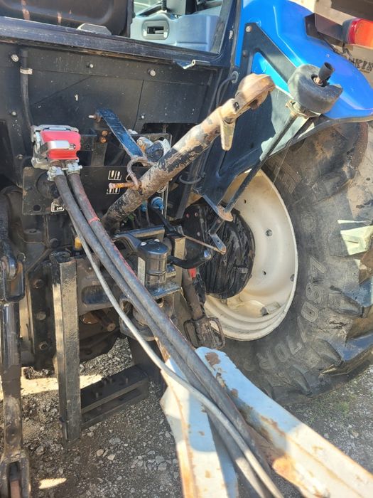 New holland td95d + ładowacz