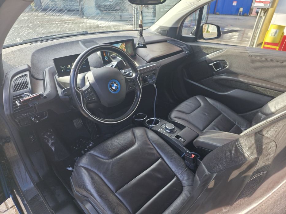 BMW i3 2016 рік Електромобіль