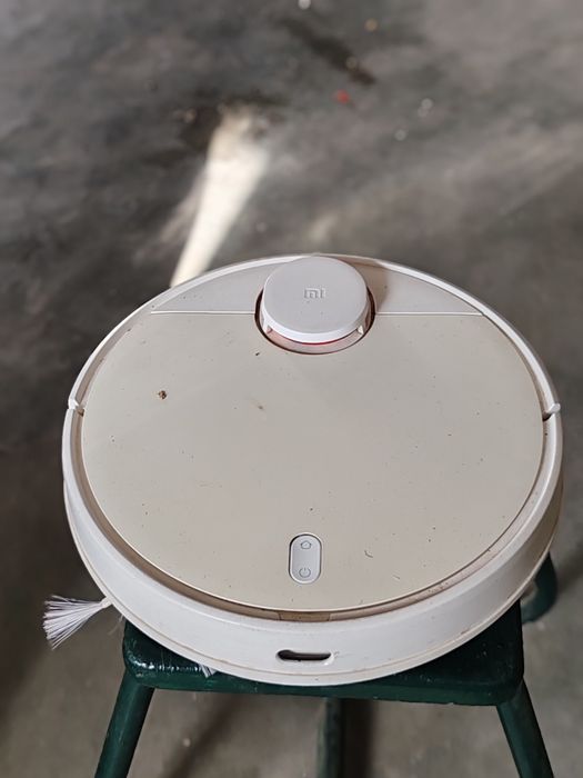 Robot Xiaomi 2S com mopa avariado