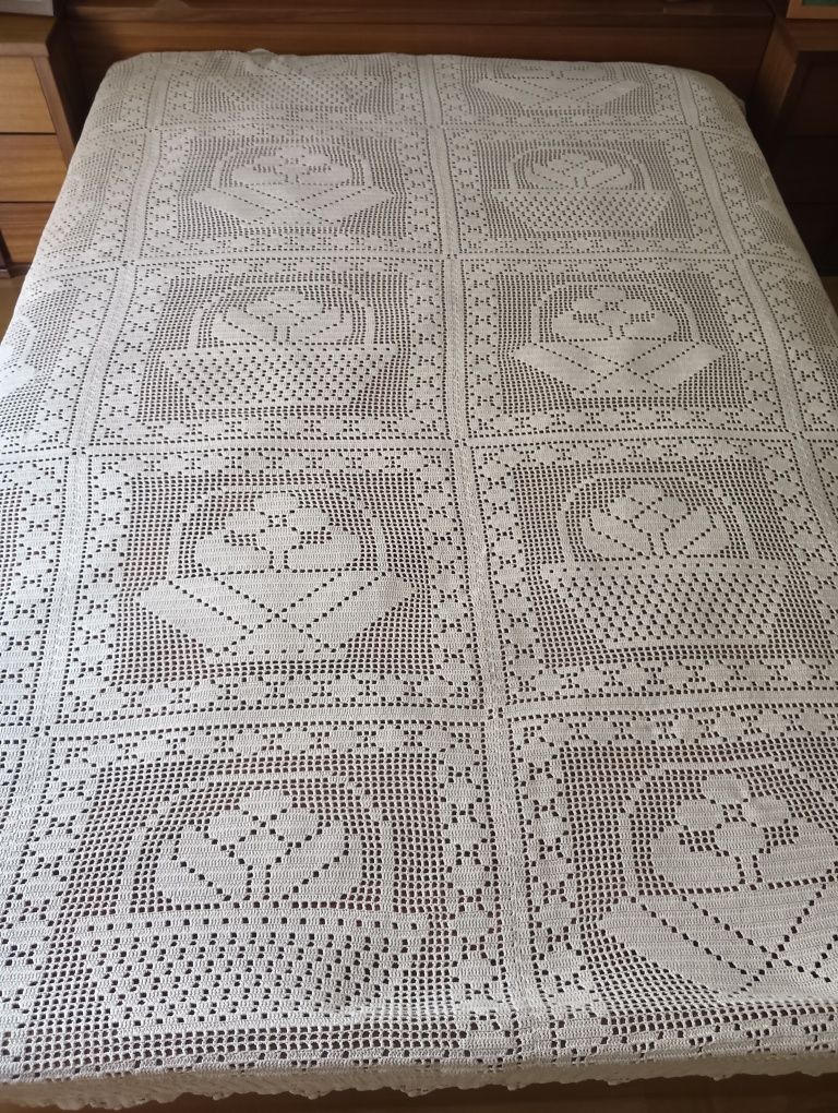 Colcha de renda  manual