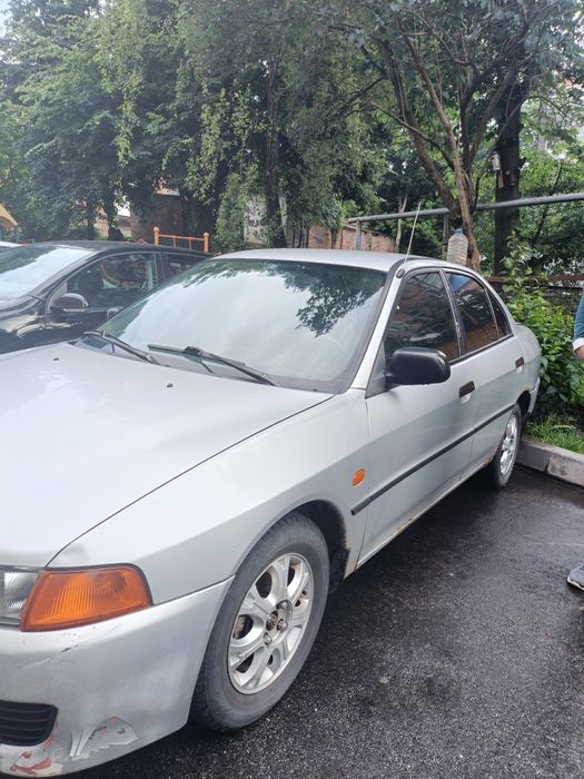 Mitsubishi lancer