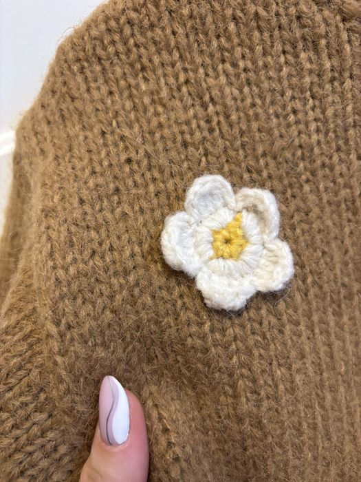 Sweterek z kwiatami Zara r.104